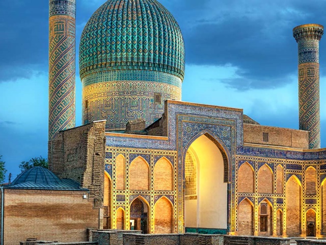 Uzbekistan - Zobaczyć Samarkandę