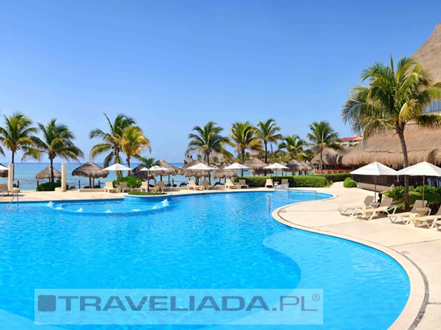 Catalonia Yucatan Beach