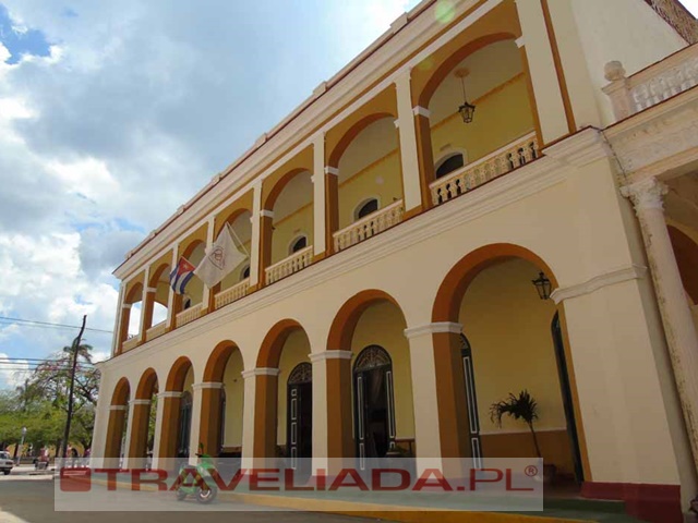 HOTELES REAL